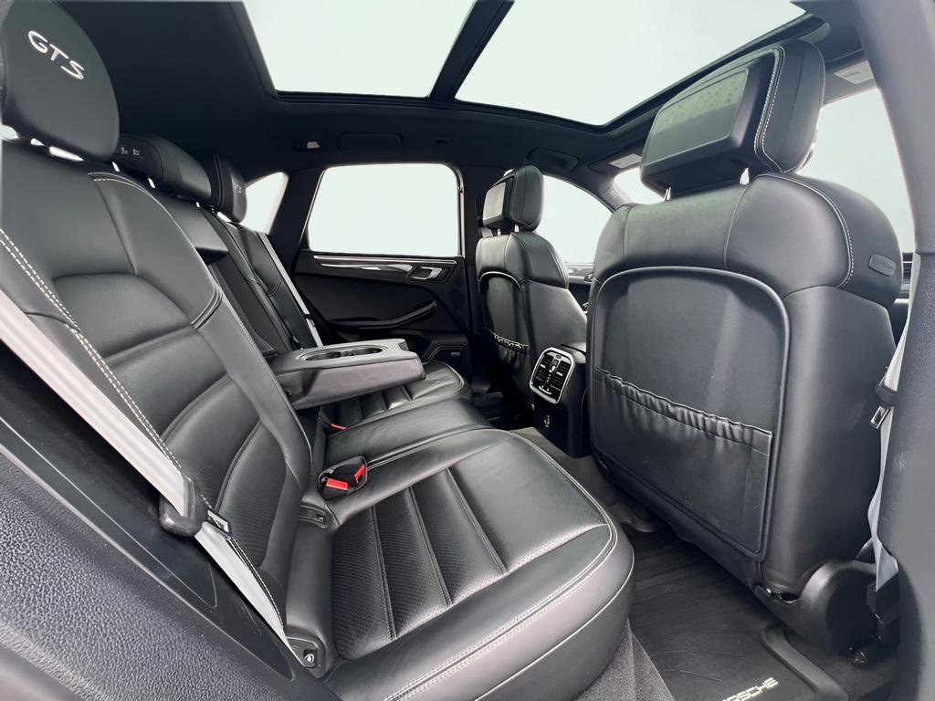 Used 2018 Porsche Macan GTS image 26