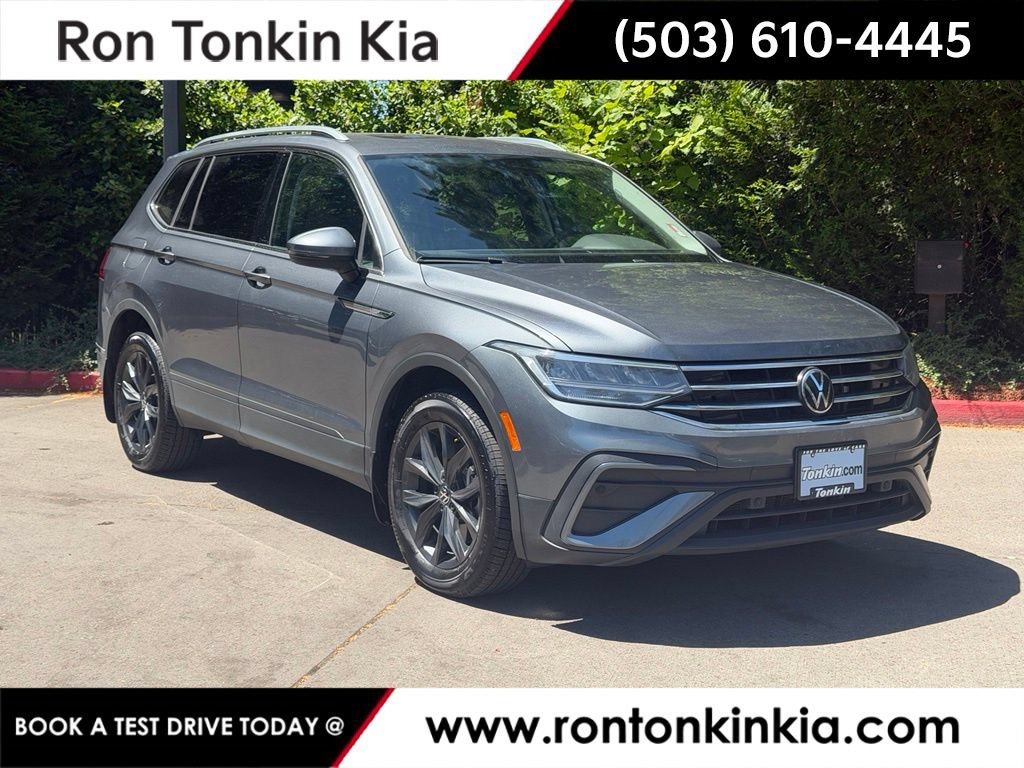 Used 2024 Volkswagen Tiguan SE