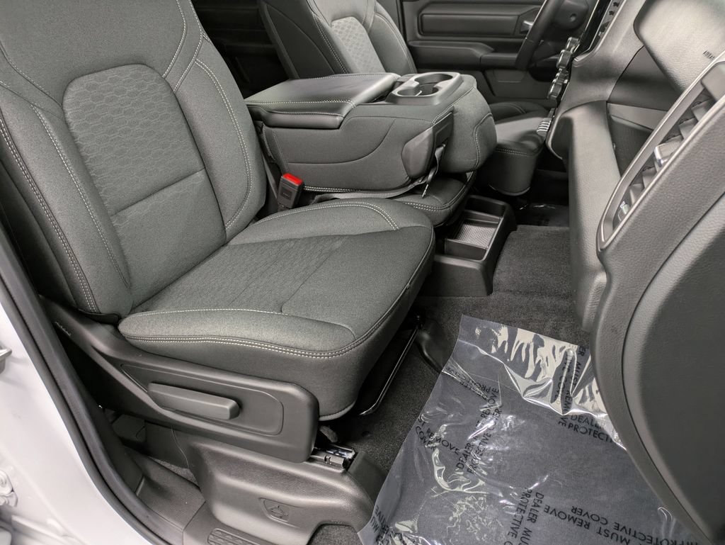 Used 2026 RAM 1500 Express AWD/4WD image 29