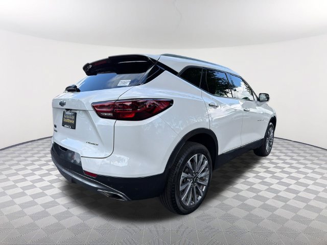 Used 2023 Chevrolet Blazer Premier w/ Enhanced Convenience Package FWD image 5