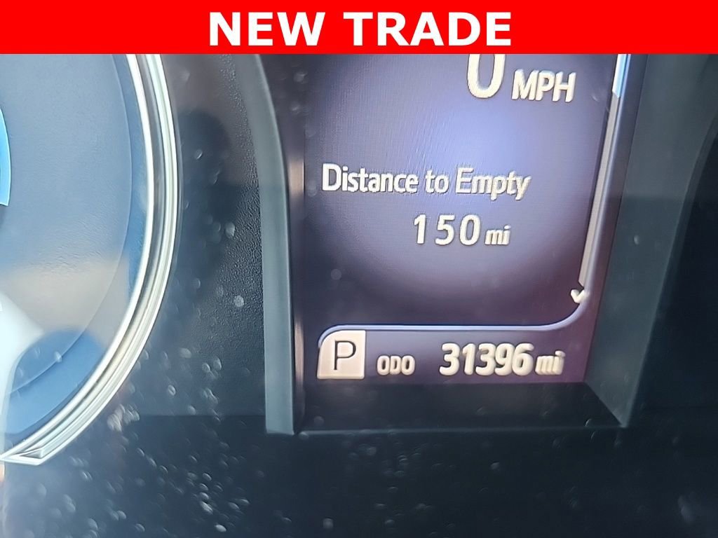 Used 2017 Toyota Camry XLE image 4