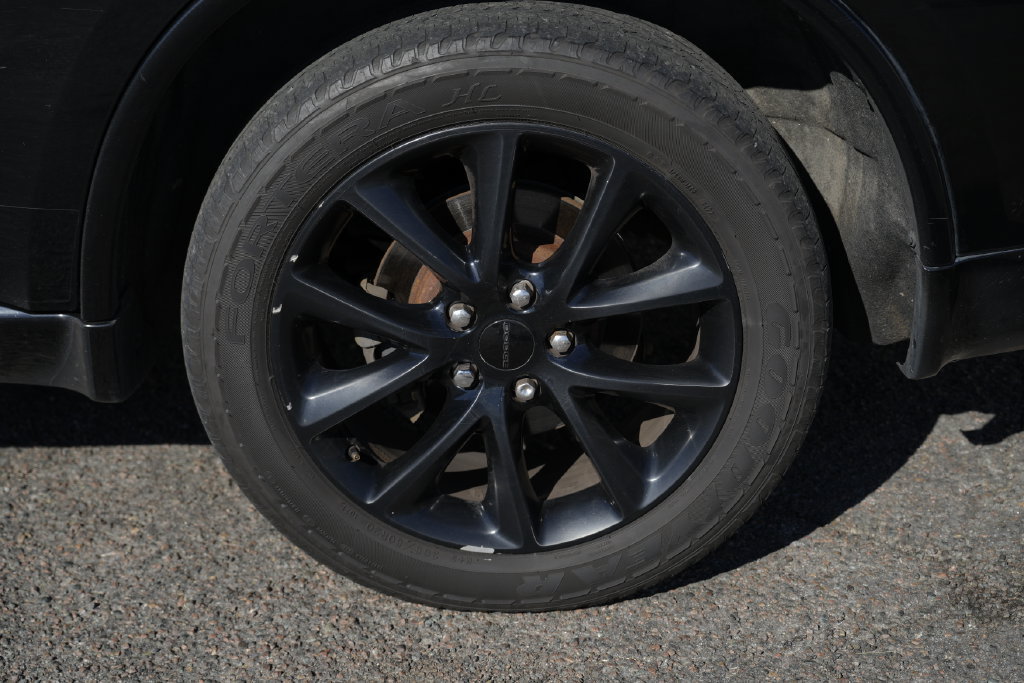 Used 2017 Dodge Durango GT w/ Premium Group AWD/4WD image 14