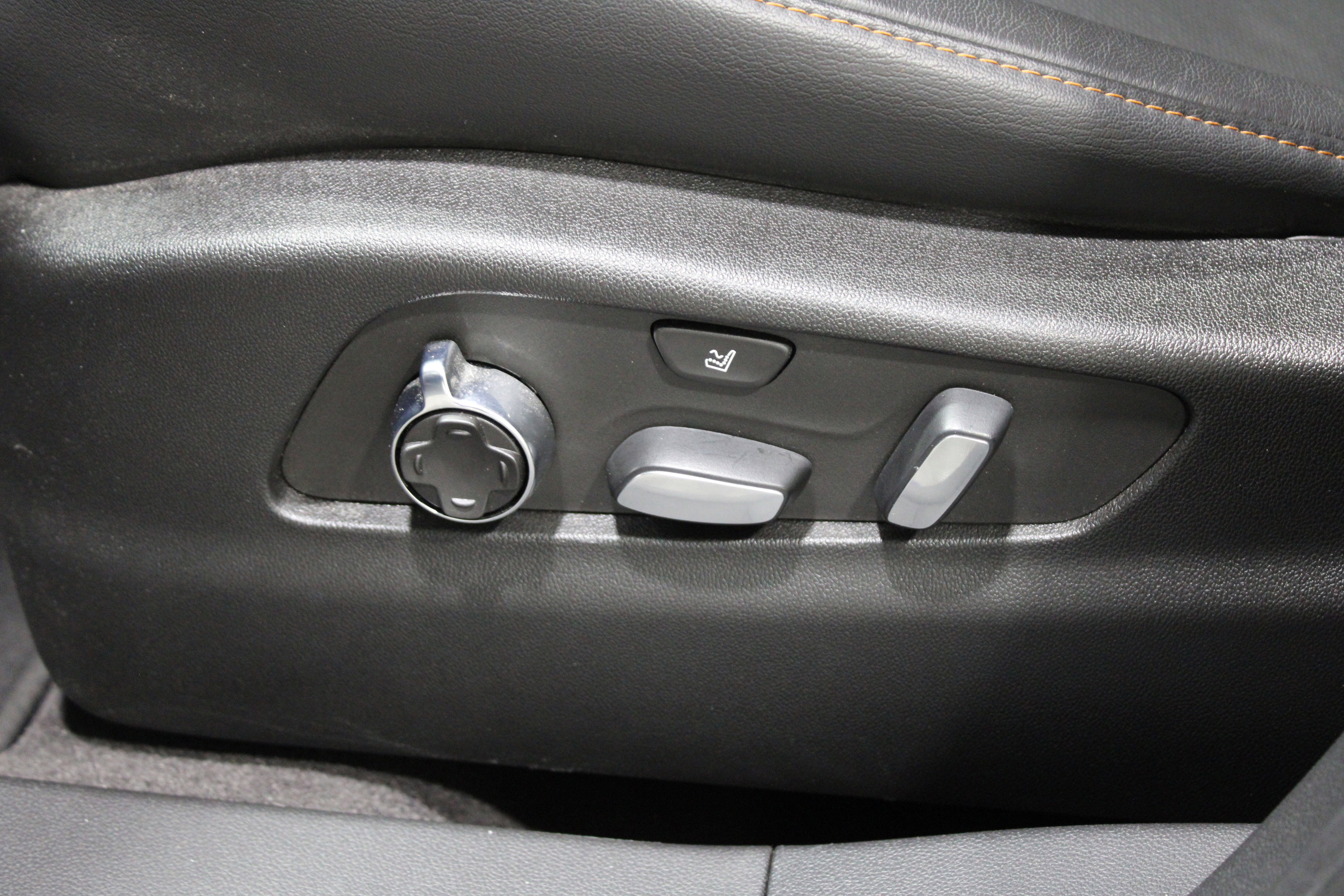 Certified 2023 Cadillac XT4 Sport image 4