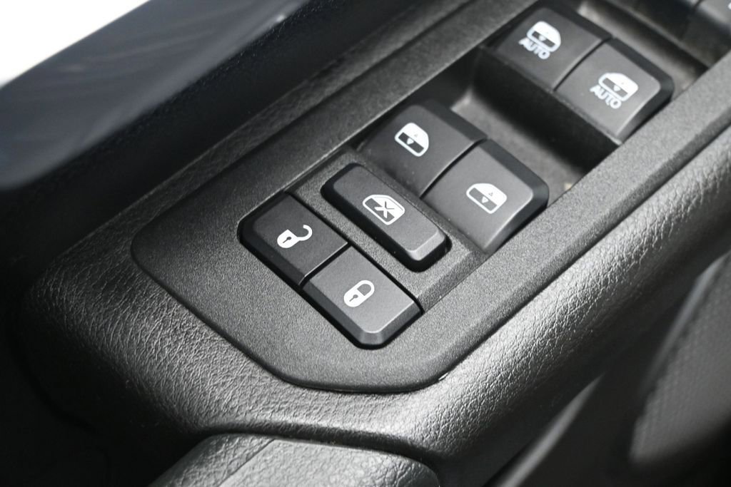 Used 2025 RAM 1500 Classic Warlock AWD/4WD image 14