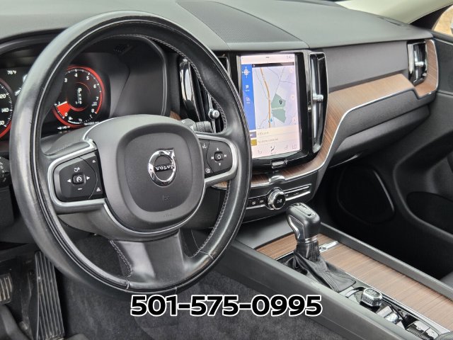 Used 2021 Volvo XC60 T5 Momentum w/ Protection Package Premier AWD/4WD image 10
