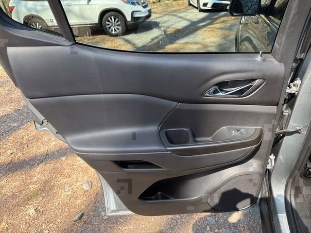 Used 2023 GMC Acadia SLT AWD/4WD image 15