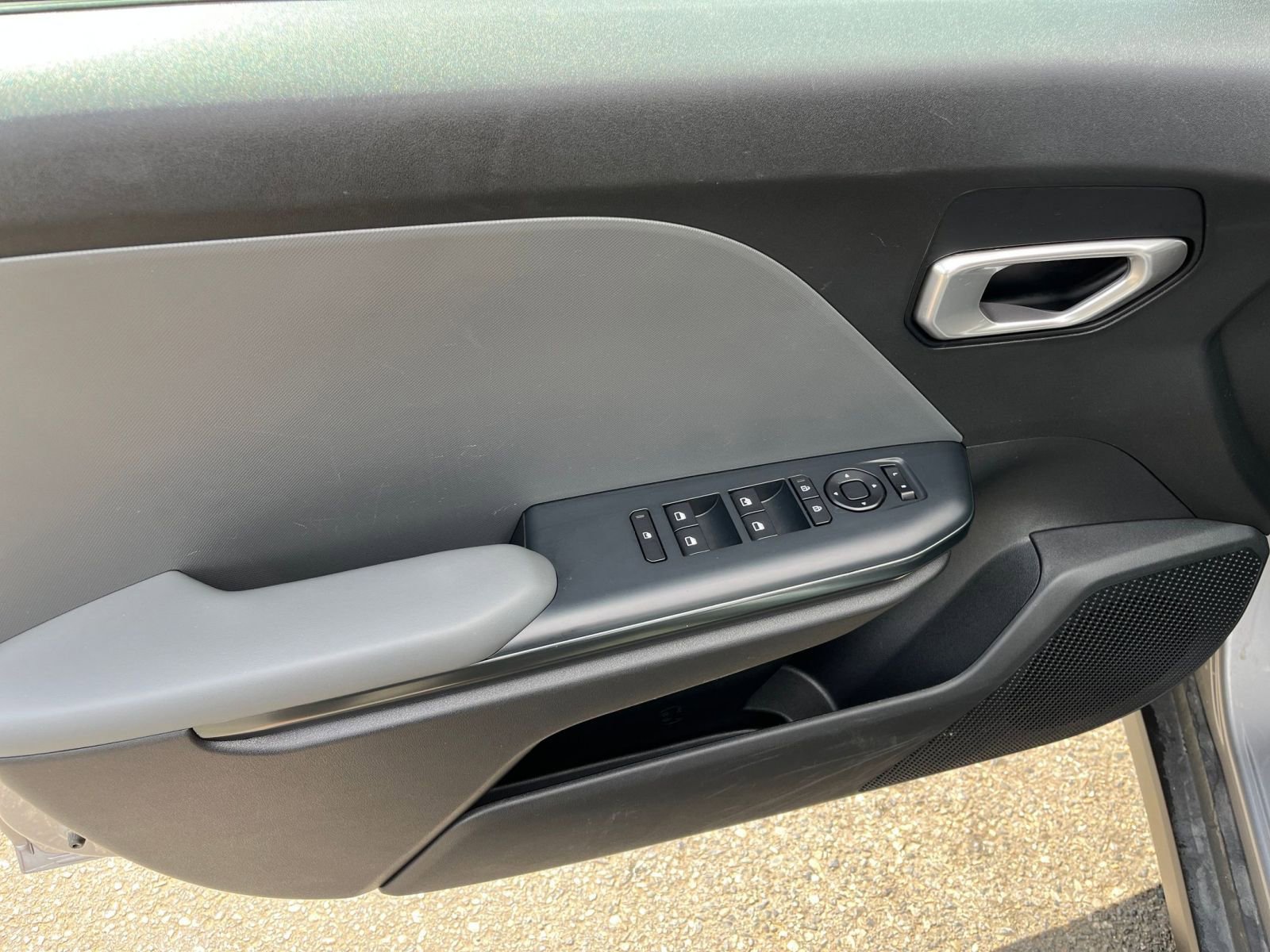 Used 2025 Kia K4 FWD image 18