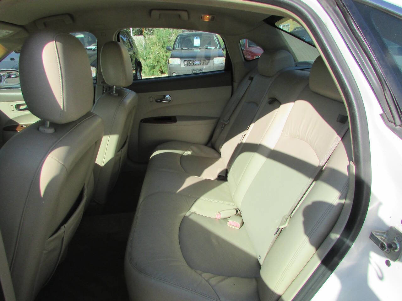 Used 2006 Buick LaCrosse CXL w/ Driver Confidence Package FWD image 19
