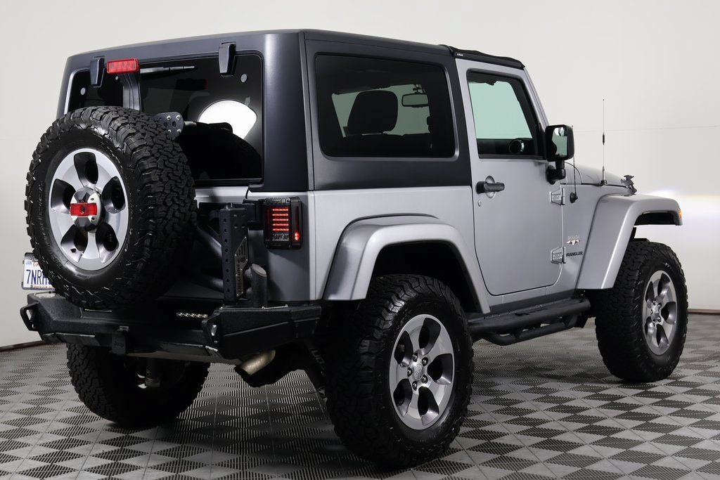 Used 2016 Jeep Wrangler Sahara w/ Connectivity Group AWD/4WD image 4