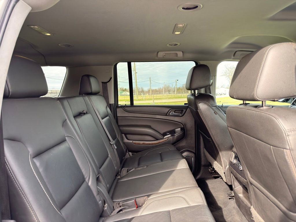Used 2018 Chevrolet Suburban LT image 35