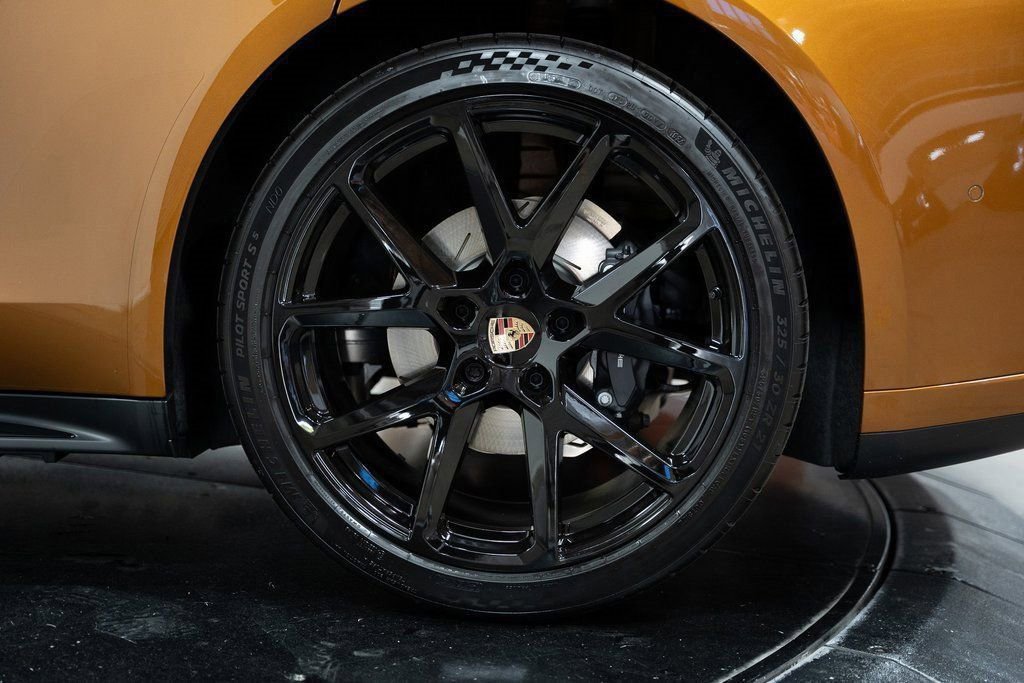 Certified 2024 Porsche Panamera image 22