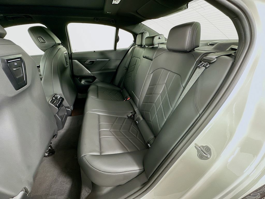 Used 2025 BMW 530i w/ M Sport Package image 24