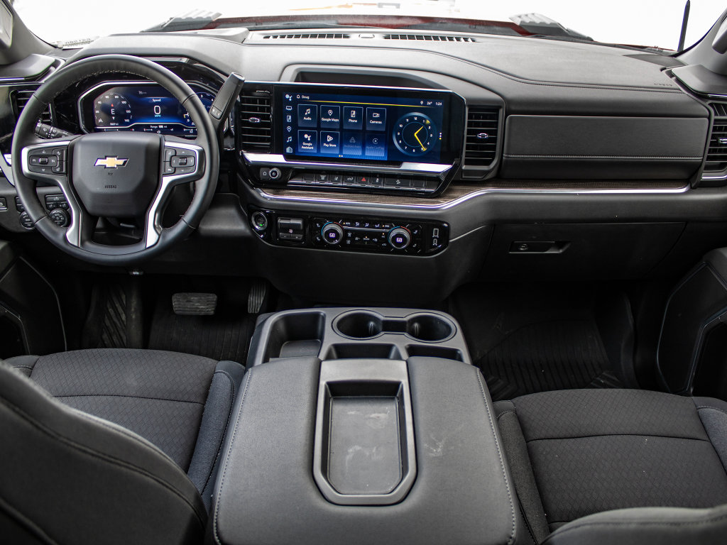 Used 2025 Chevrolet Silverado 2500 LT image 25