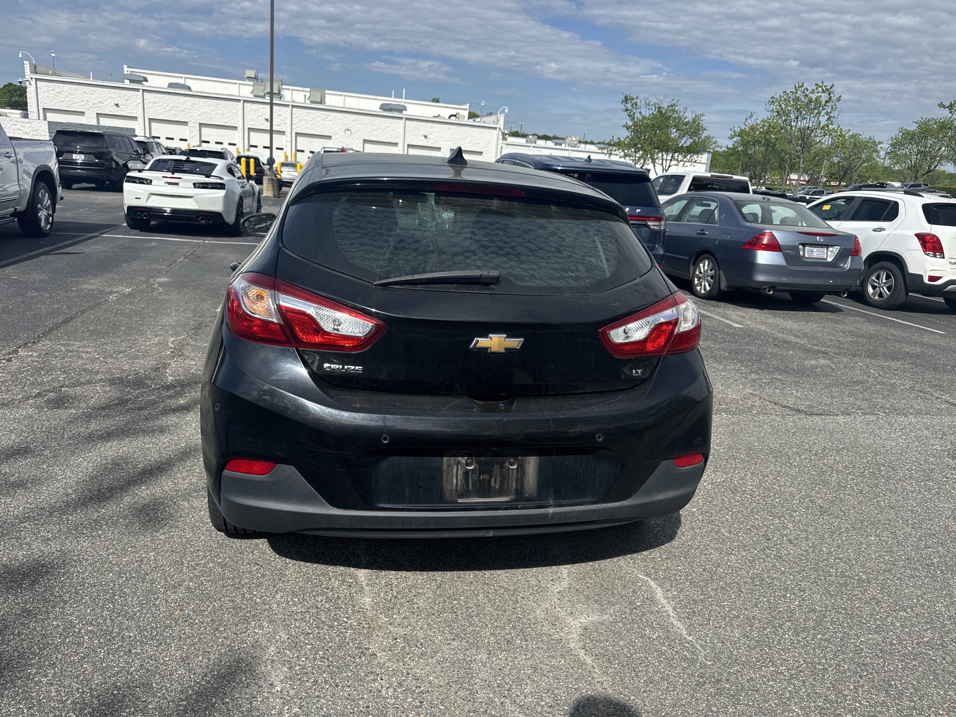 Used 2019 Chevrolet Cruze LT w/ Convenience Package image 9