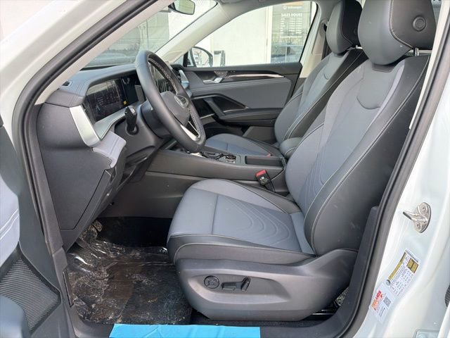 New 2026 Volkswagen Tiguan SE image 17