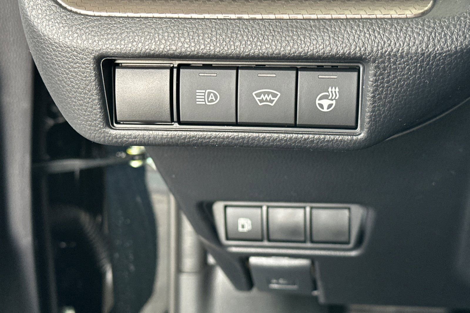 New 2026 Toyota Prius XLE image 30