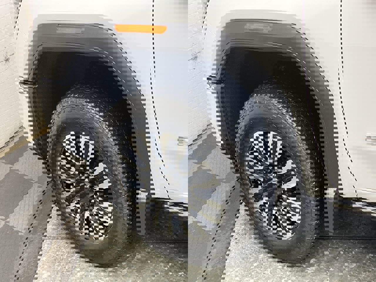 Certified 2024 GMC Sierra 2500 Denali Ultimate image 41