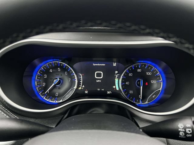 New 2026 Chrysler Pacifica Select w/ S Appearance Package AWD/4WD image 17