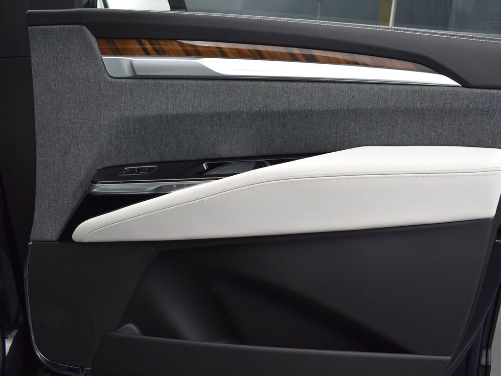 Certified 2026 Cadillac Escalade Platinum Sport w/ LPO, ONYX Package image 34