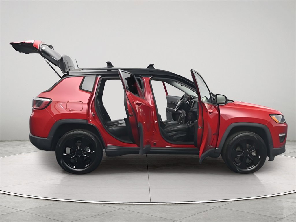 Used 2020 Jeep Compass Latitude image 30