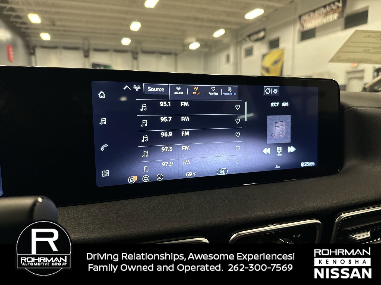 New 2026 Nissan Sentra SR w/ Floor Mat Package image 7