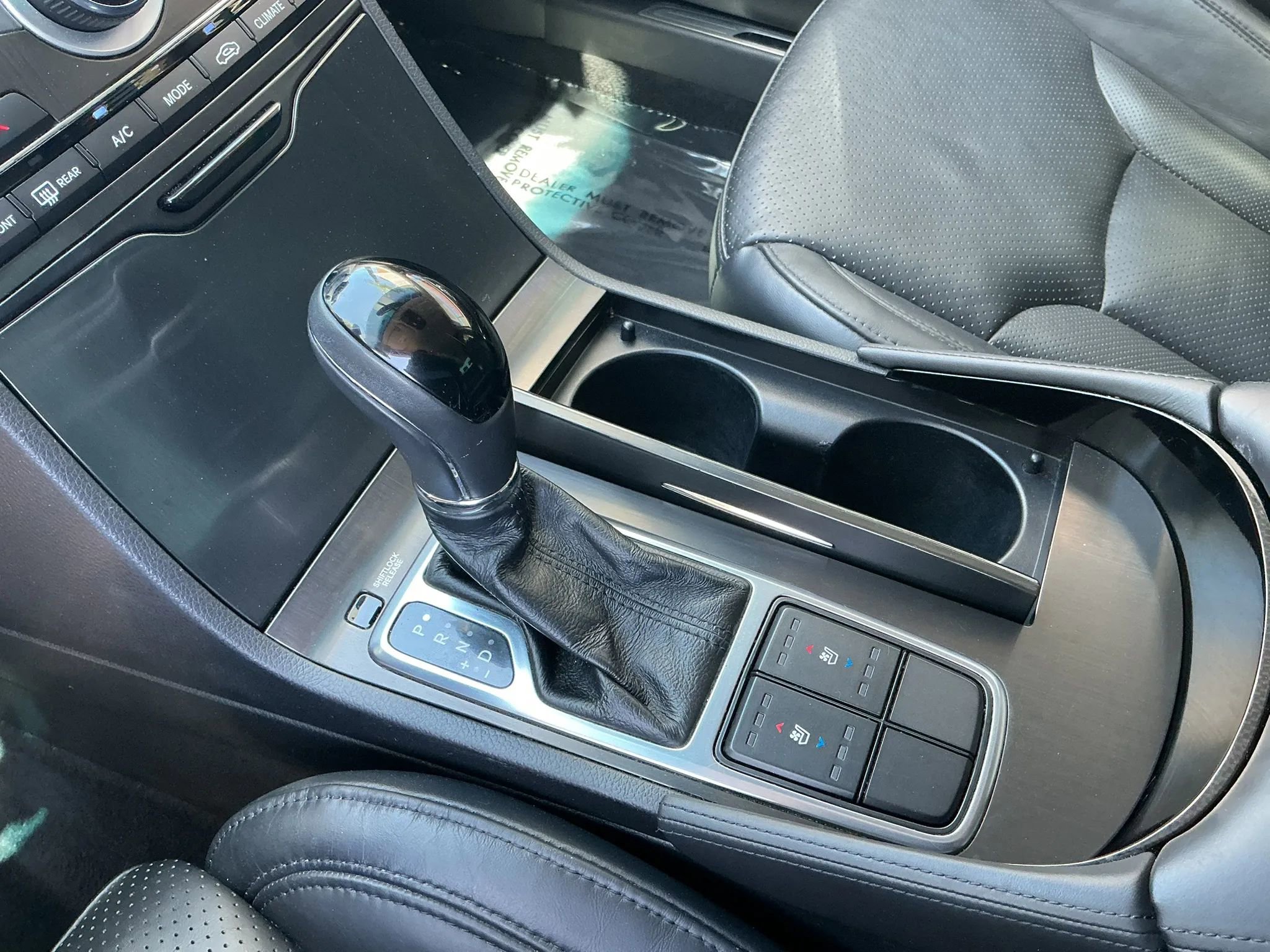 Used 2016 Hyundai Azera FWD image 20