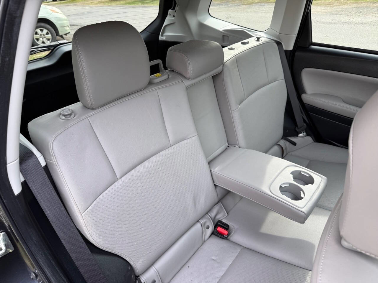 Used 2015 Subaru Forester 2.5i Limited w/ Popular Package #2 image 11