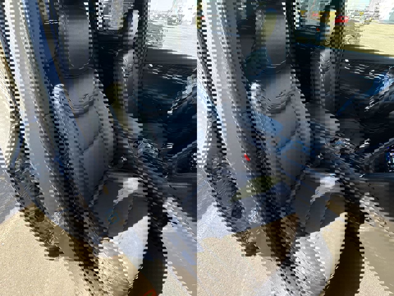 Used 2025 Cadillac XT6 Premium Luxury image 28