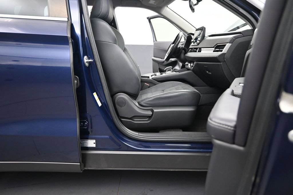 Used 2022 Mitsubishi Outlander SE AWD/4WD image 11