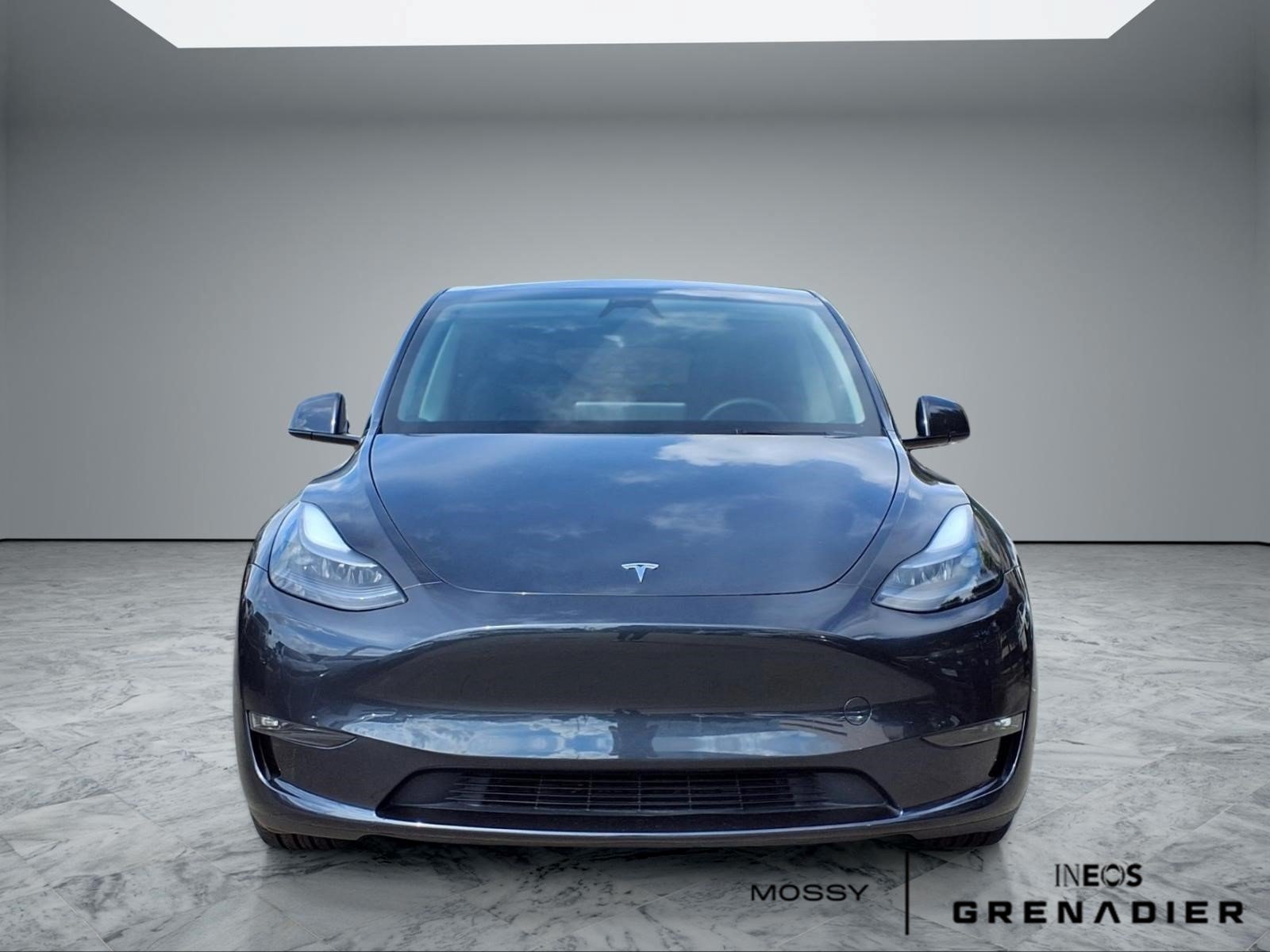 Used 2025 Tesla Model Y Performance AWD/4WD image 3