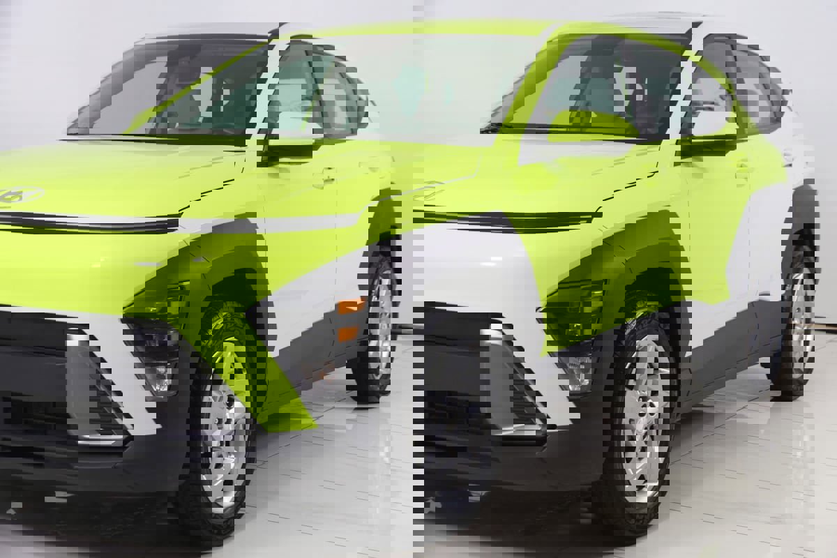 Used 2024 Hyundai Kona SE image 54