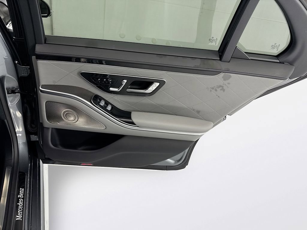 Certified 2025 Mercedes-Benz S 580 4MATIC Sedan image 26