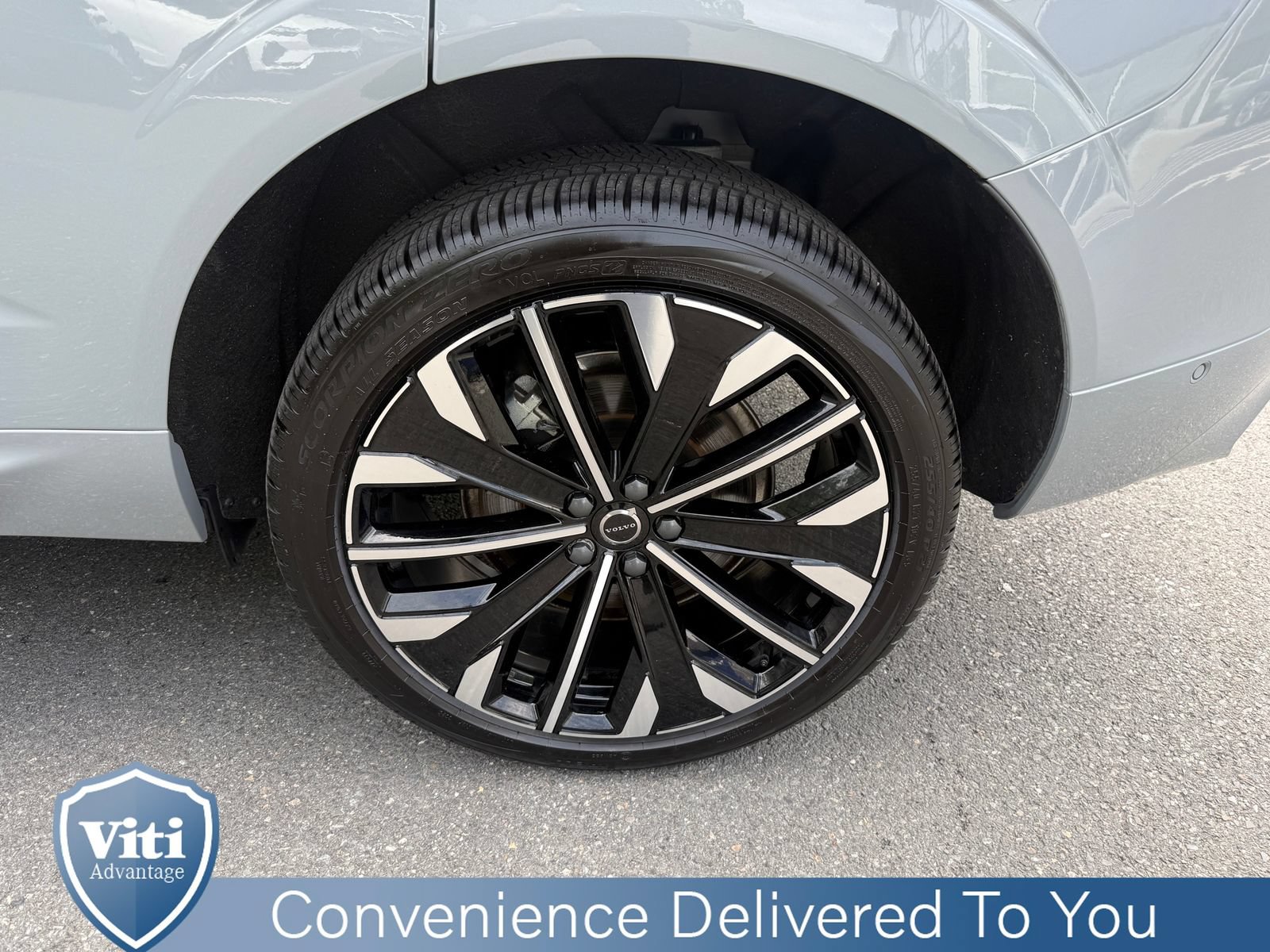 Used 2026 Volvo XC60 T8 Ultra w/ Protection Package Premier AWD/4WD image 13