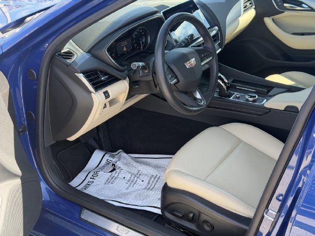 Used 2024 Cadillac CT5 Luxury RWD image 13