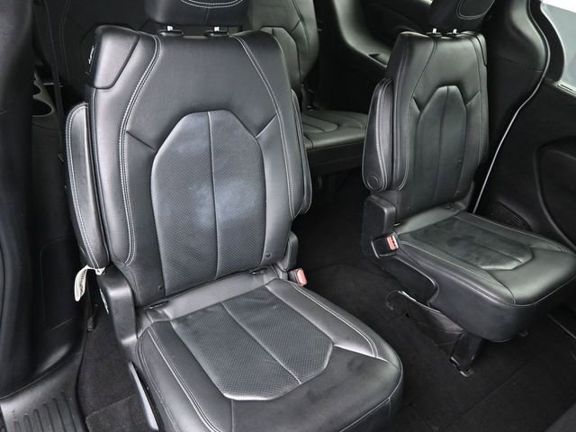 Used 2019 Chrysler Pacifica Touring-L w/ Advanced Safetytec Group image 45