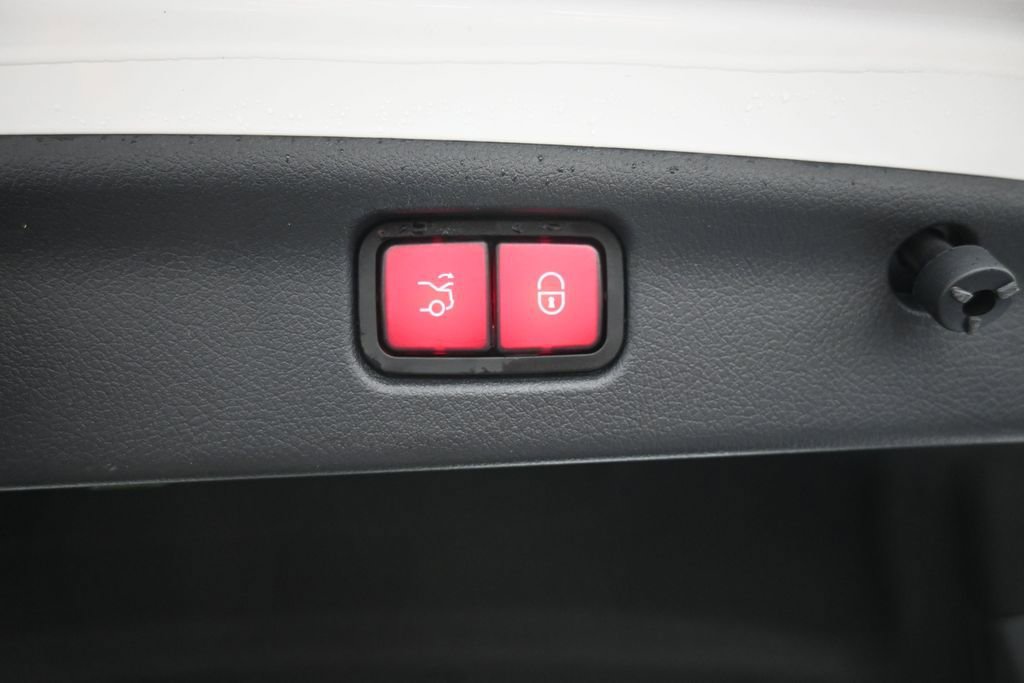 Used 2022 Mercedes-Benz C 300 4MATIC Sedan image 27