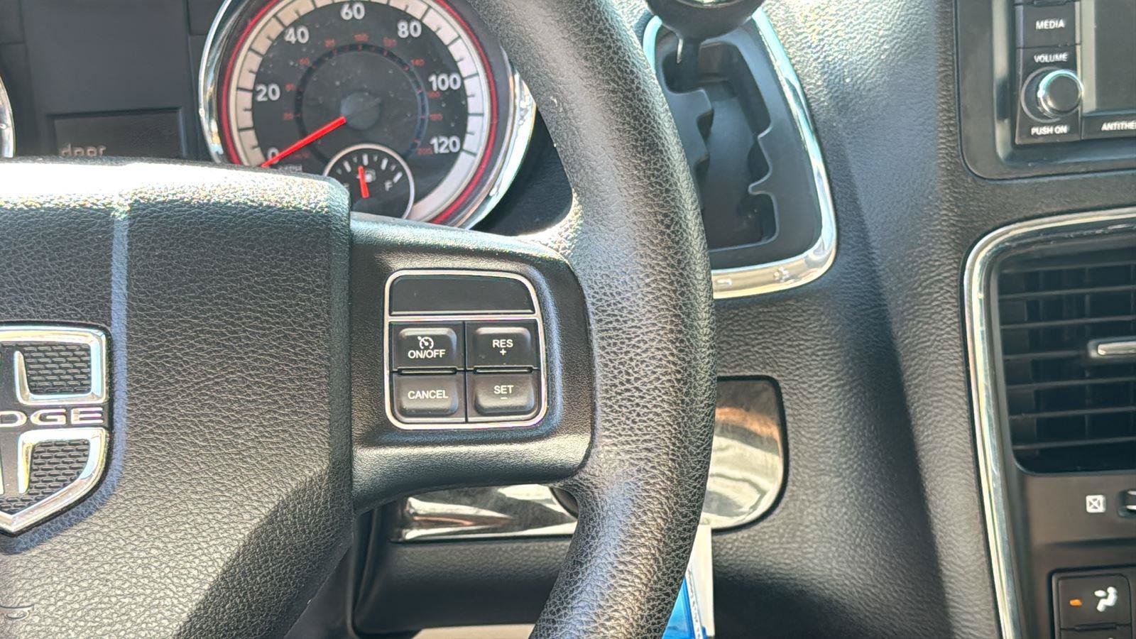 Used 2019 Dodge Grand Caravan SE FWD image 13