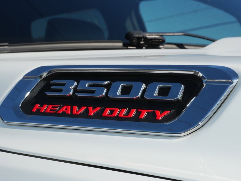 Used 2024 RAM 3500 Tradesman w/ Chrome Appearance Group image 5