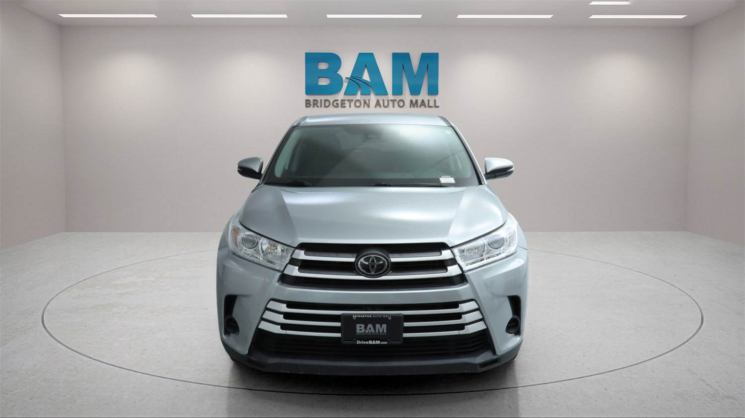 Used 2018 Toyota Highlander LE image 14