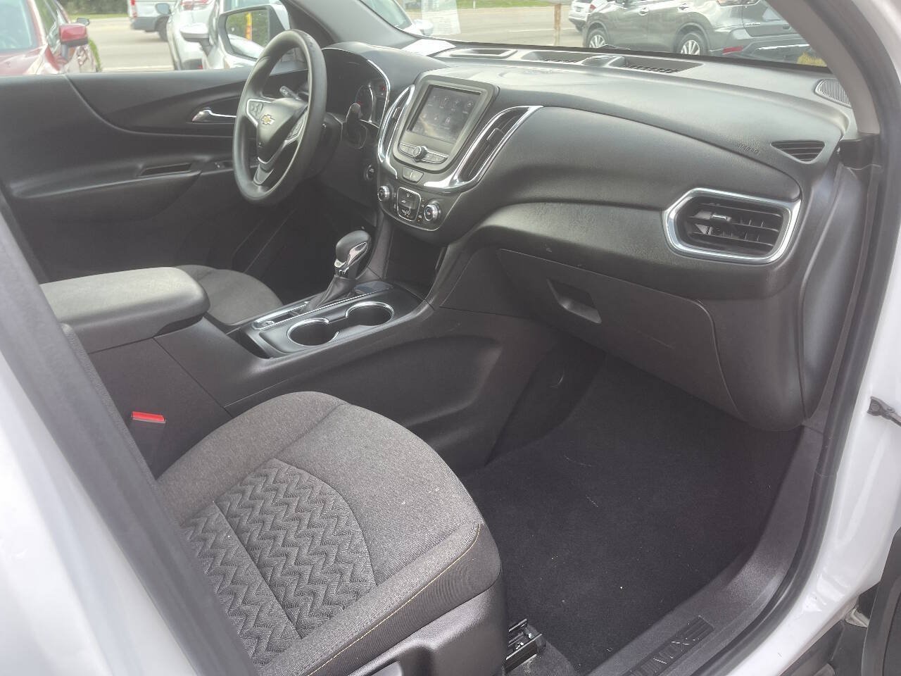 Used 2023 Chevrolet Equinox LT FWD image 25