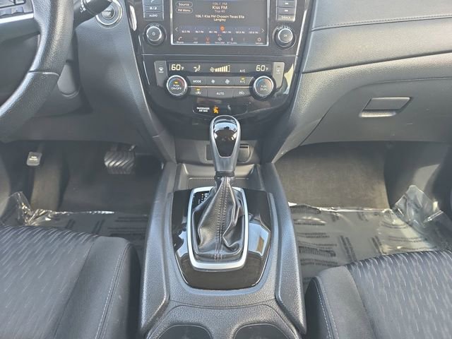 Used 2019 Nissan Rogue SV FWD image 3