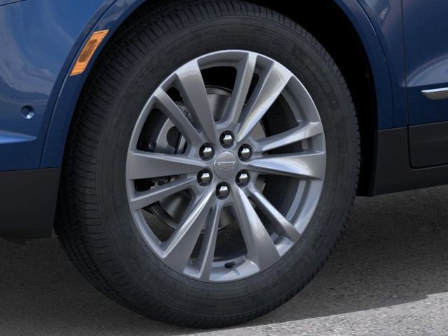 New 2026 Cadillac XT5 Premium Luxury w/ LPO, Floor Liner Package AWD/4WD image 9