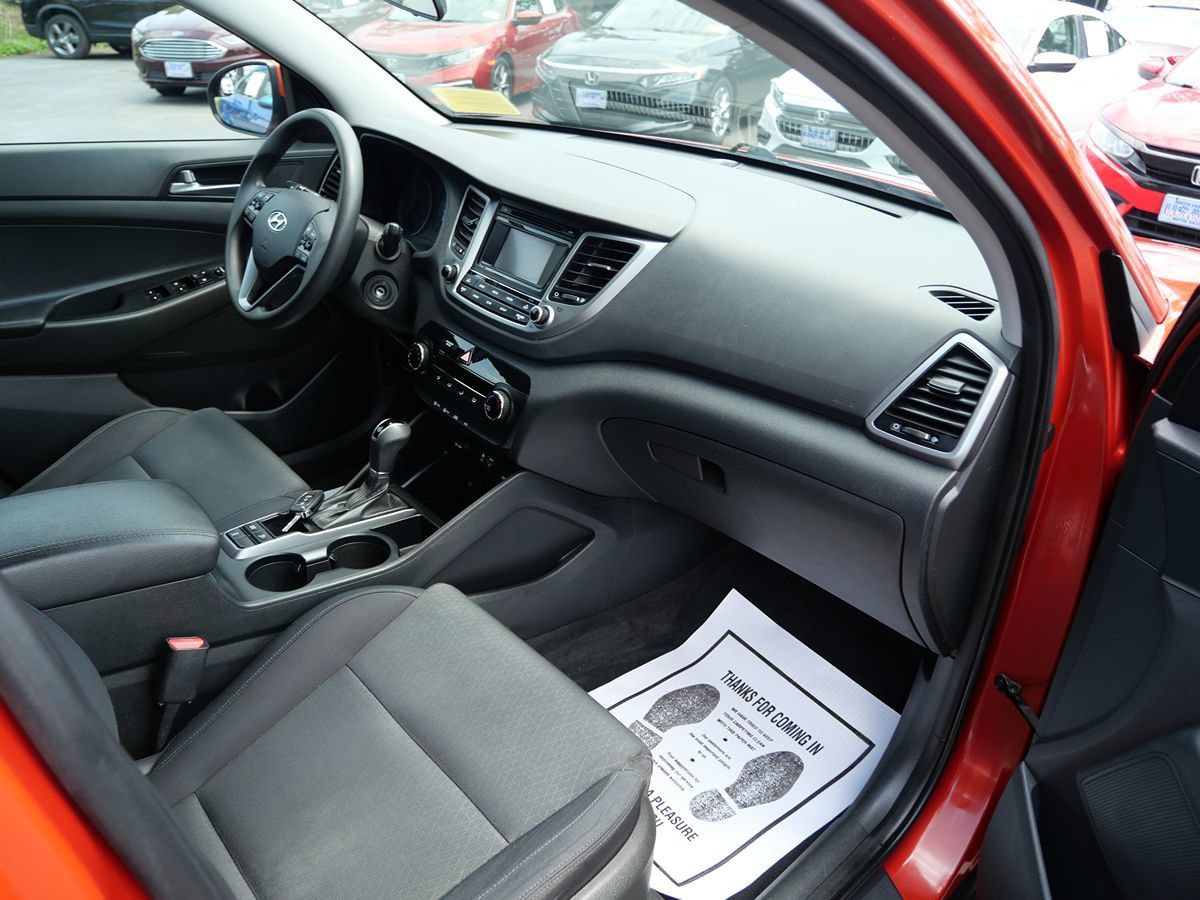 Used 2016 Hyundai Tucson SE w/ Option Group 02 AWD/4WD image 24