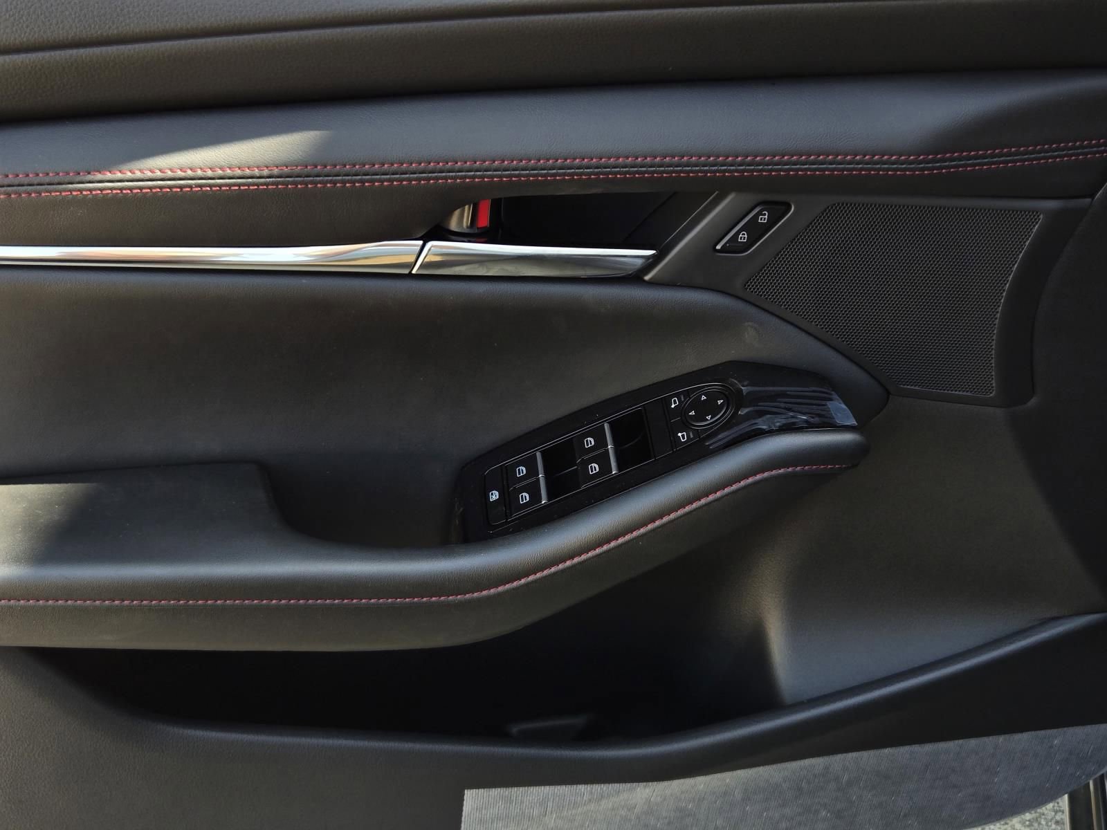 New 2026 MAZDA MAZDA3 Carbon AWD/4WD image 16