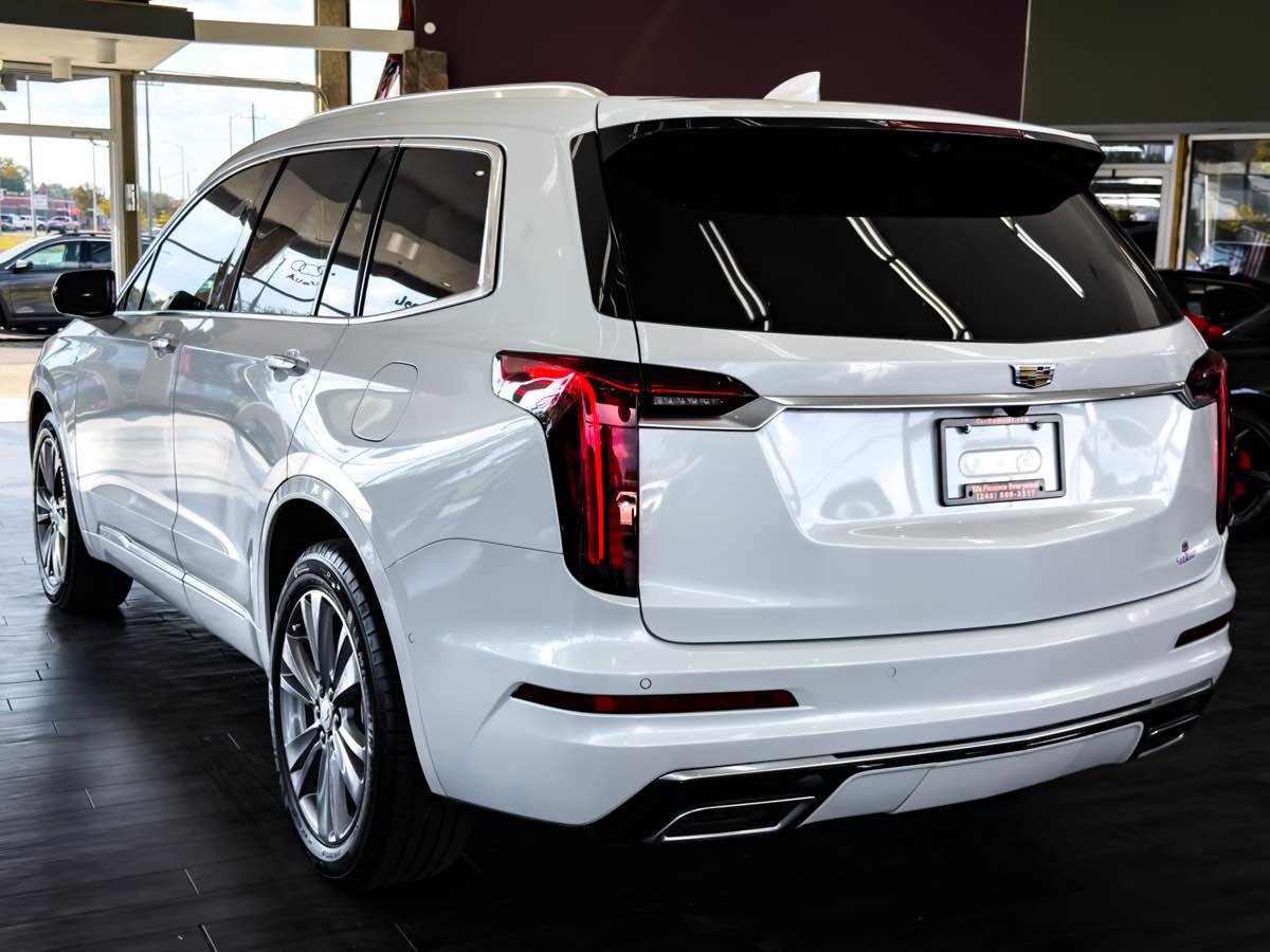 Used 2024 Cadillac XT6 Premium Luxury w/ Technology Package image 13