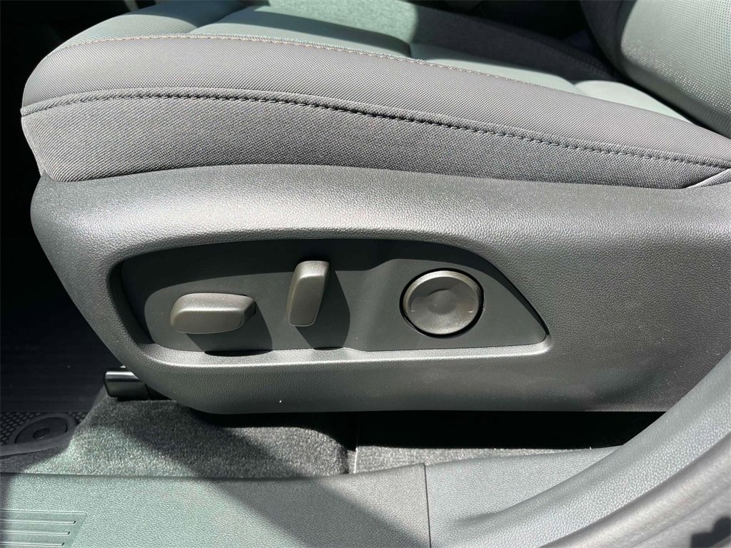 New 2026 GMC Terrain AT4 w/ LPO, Floor Liner Package image 24