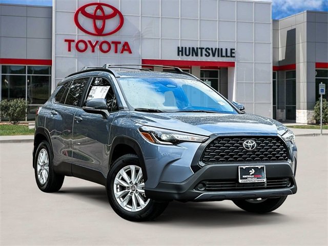 New 2025 Toyota Corolla Cross LE