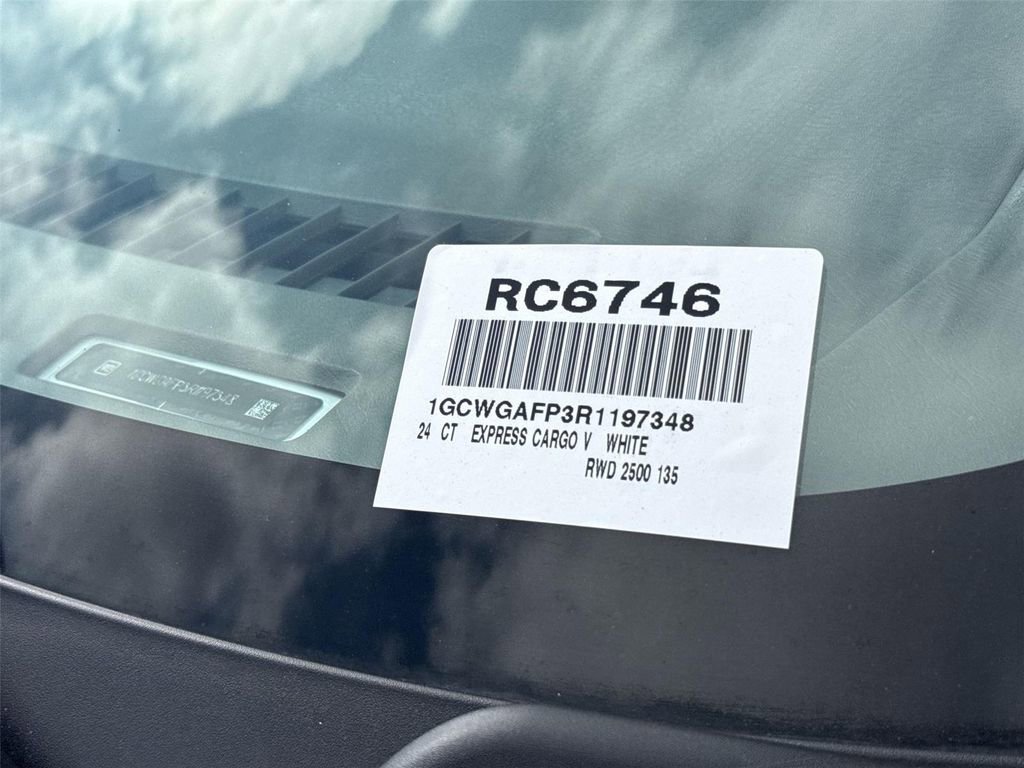 Used 2024 Chevrolet Express 2500 w/ Driver Convenience Package image 28