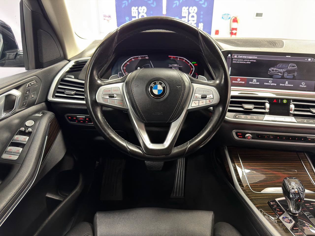 Used 2020 BMW X7 xDrive40i w/ Parking Assistance Package AWD/4WD image 27