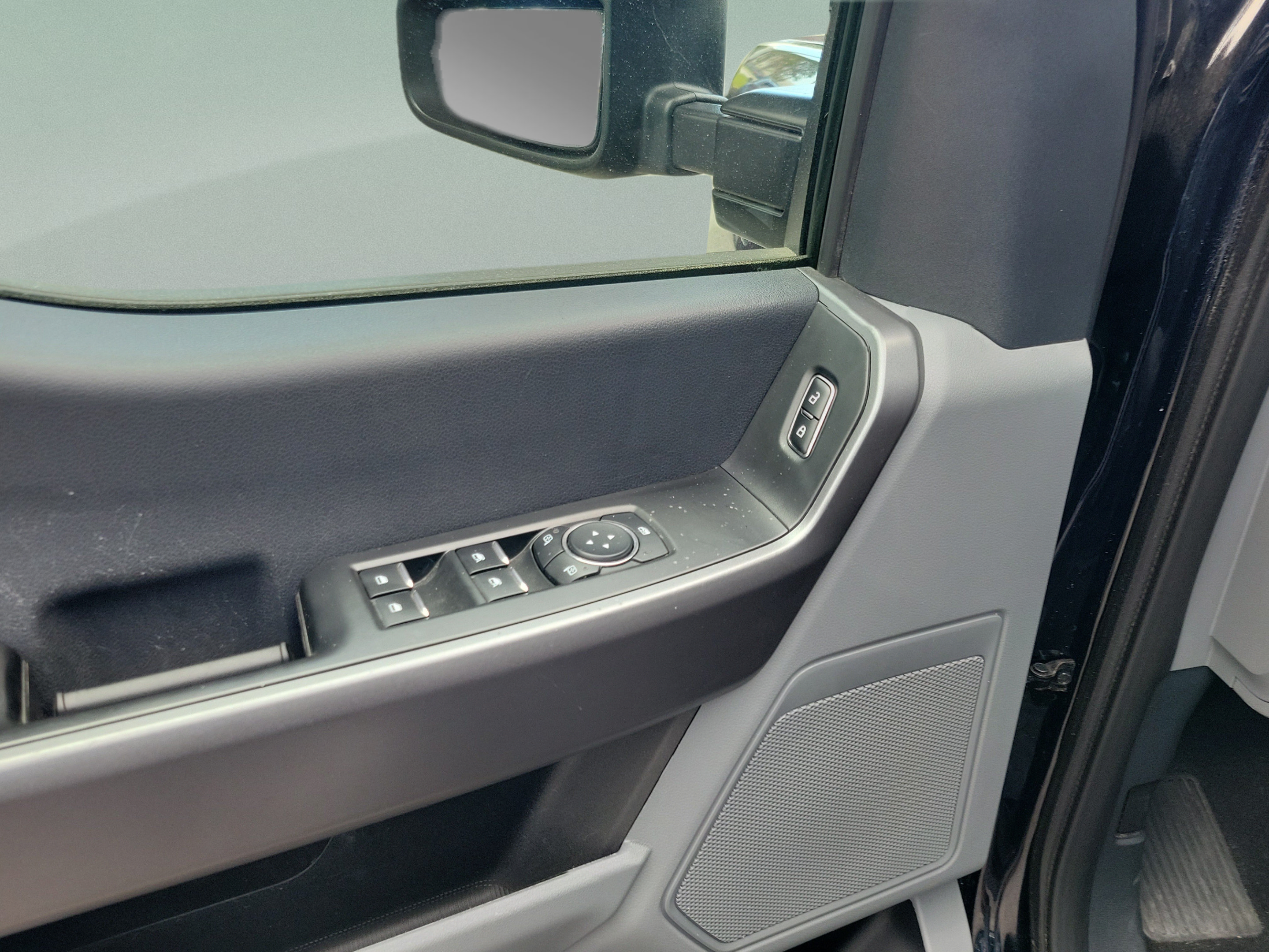 Certified 2025 Ford F250 XLT AWD/4WD image 15